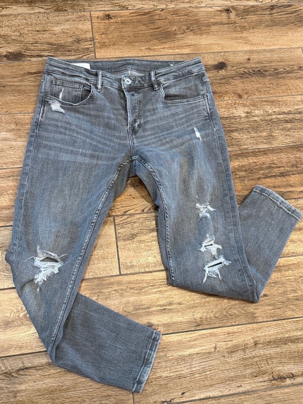 Zara Gray Ripped Skinny Jeans Sz 32